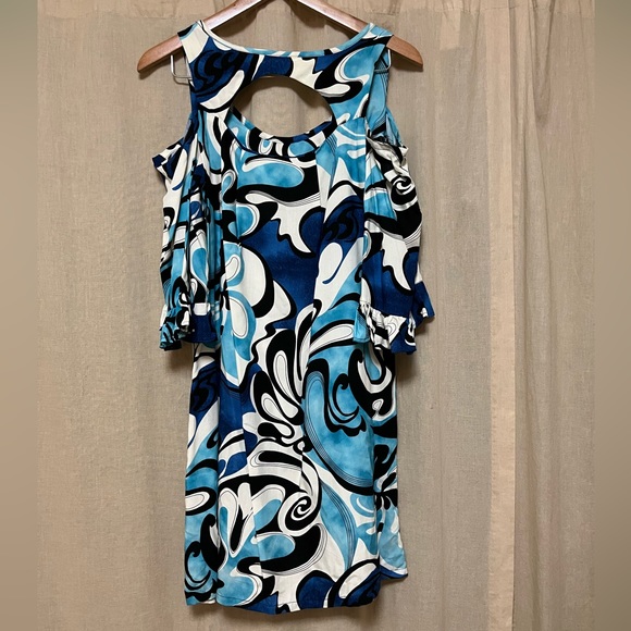 Mae Young Designs Hawaiian Aloha Print Cold Shoulder Bell Sleeve Dress Small - Picture 2 of 8